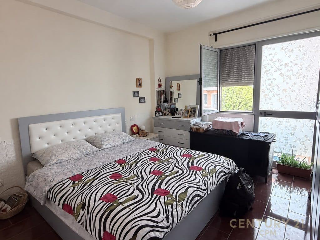SHITET APARTAMENT 2+1+2 TEK KOPSHTI BOTANIK! 4