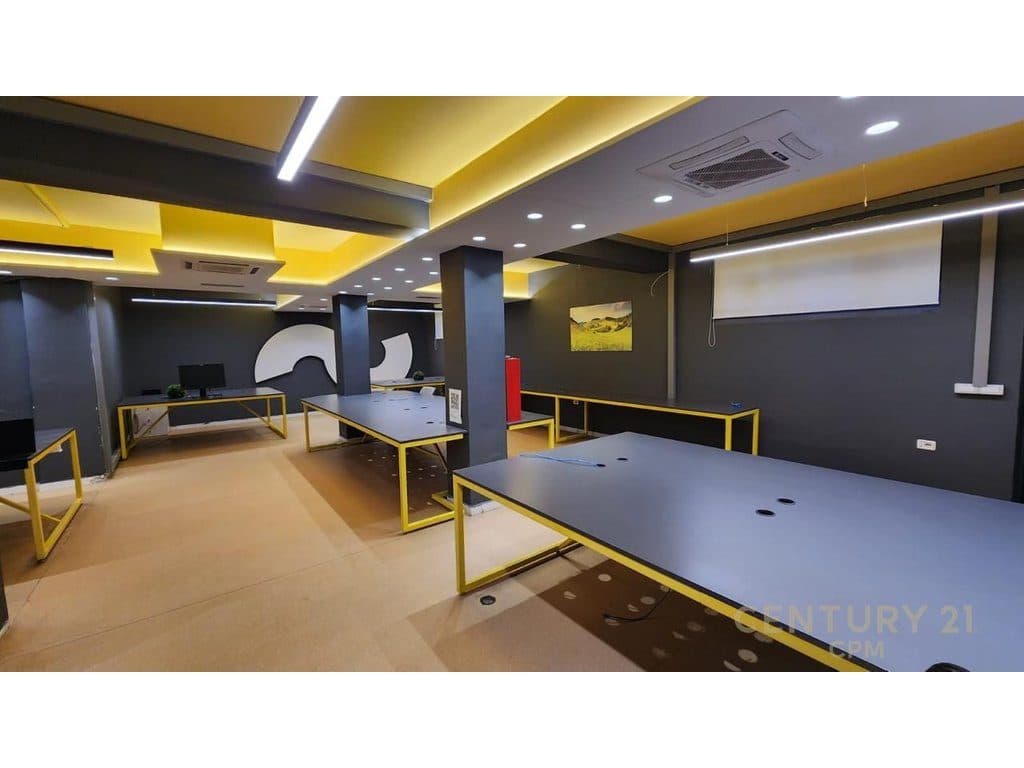 Ish Blloku, Godine Unike 5-kateshe per zyra Me Qira,Tiranë - 1.500.000 ALL | 900 m² 2