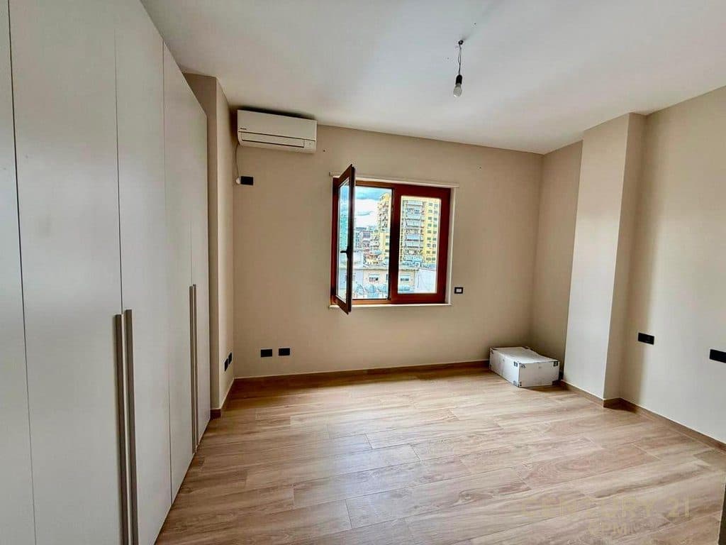 GARDA SUPER AMBIENT PER ZYRE + GARAZH ME QIRA 4