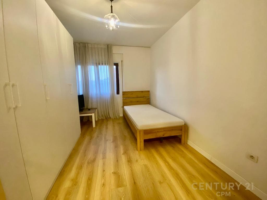 PRANE KOPSHTIT BOTANIK JAPIM ME QIRA APARTAMENT 2+1+2 ME POST PARKIMI DHE DEPO 4