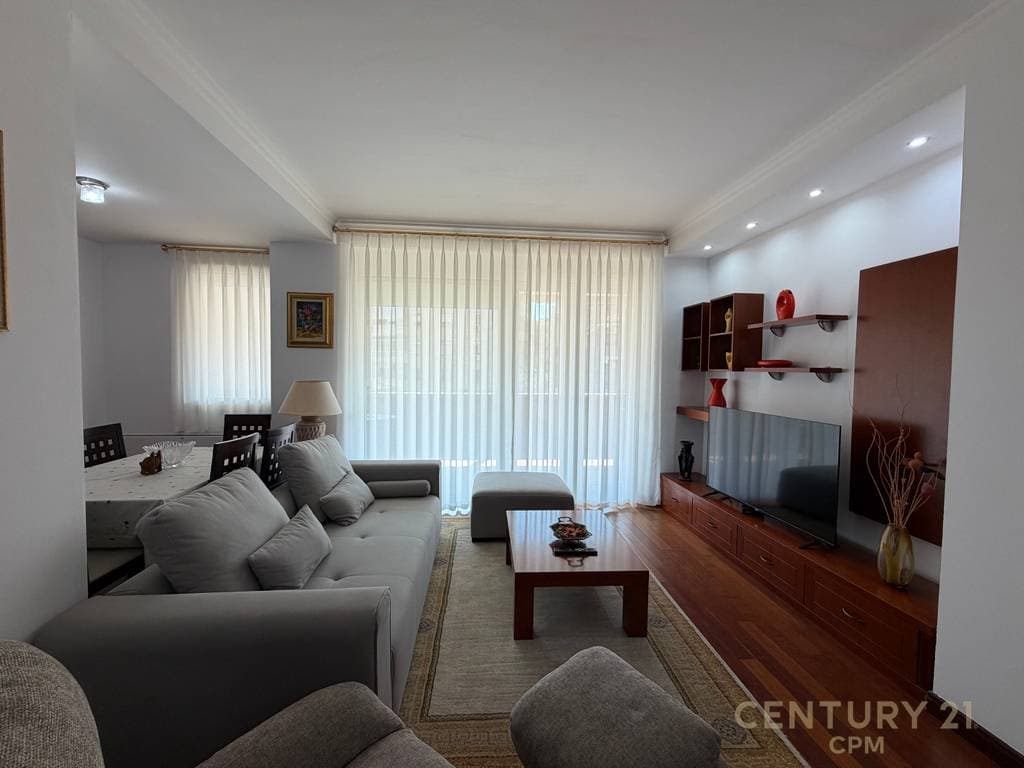 Apartament 2+1 me parkim per qira 2