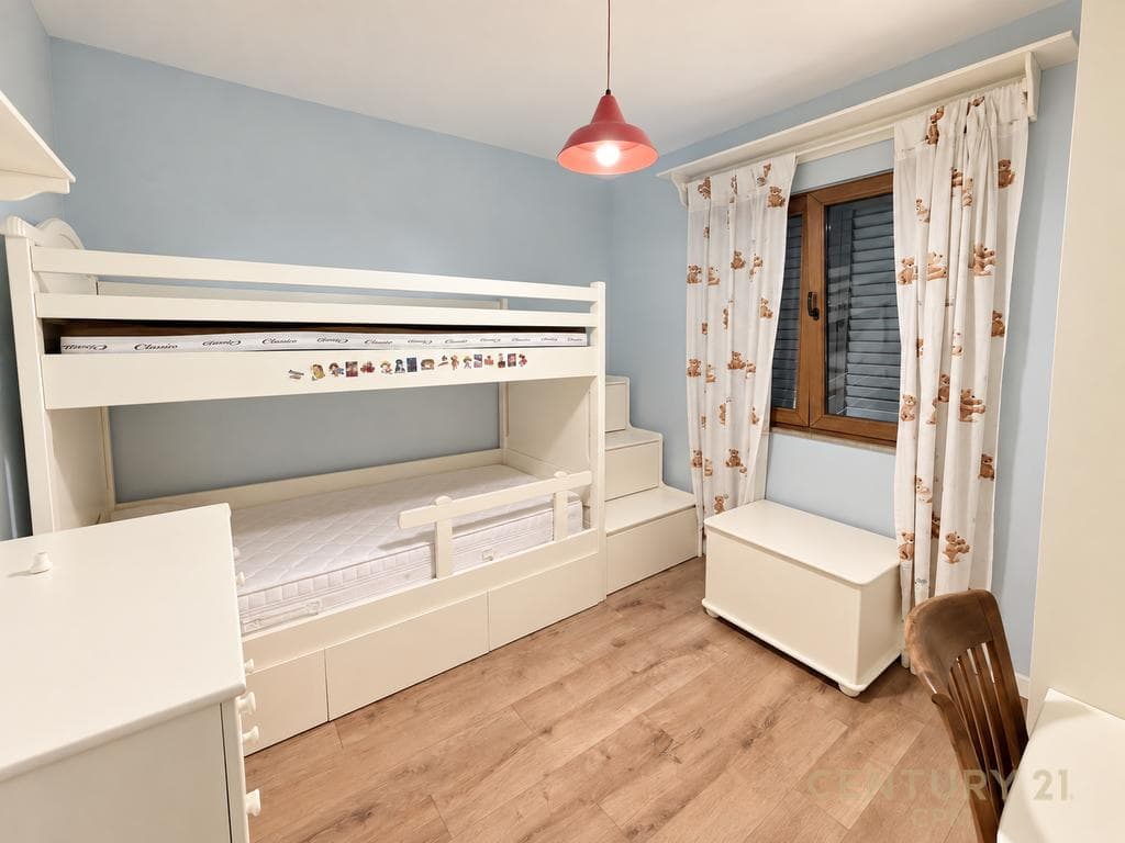 JAPIM PER QIRA APARTAMENT 2+1, RRUGA E KOSOVAREVE! 4