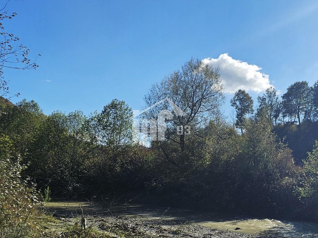 NE VISHNJE, 4.5 KM NGA URA E FARKES 4