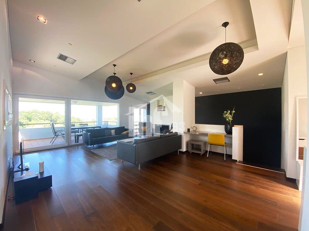"LONG HILLS" RESIDENCE, 500 M NGA TEG 2