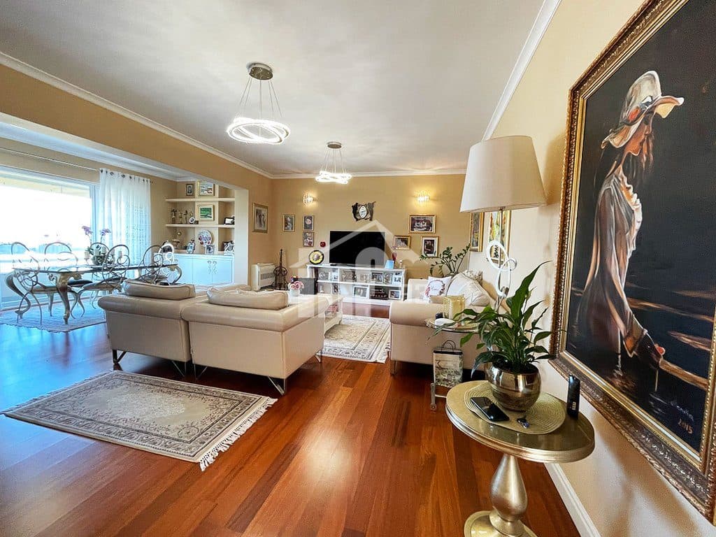 “TUSCANY VILLAS” VETEM 200 M NGA TEG
