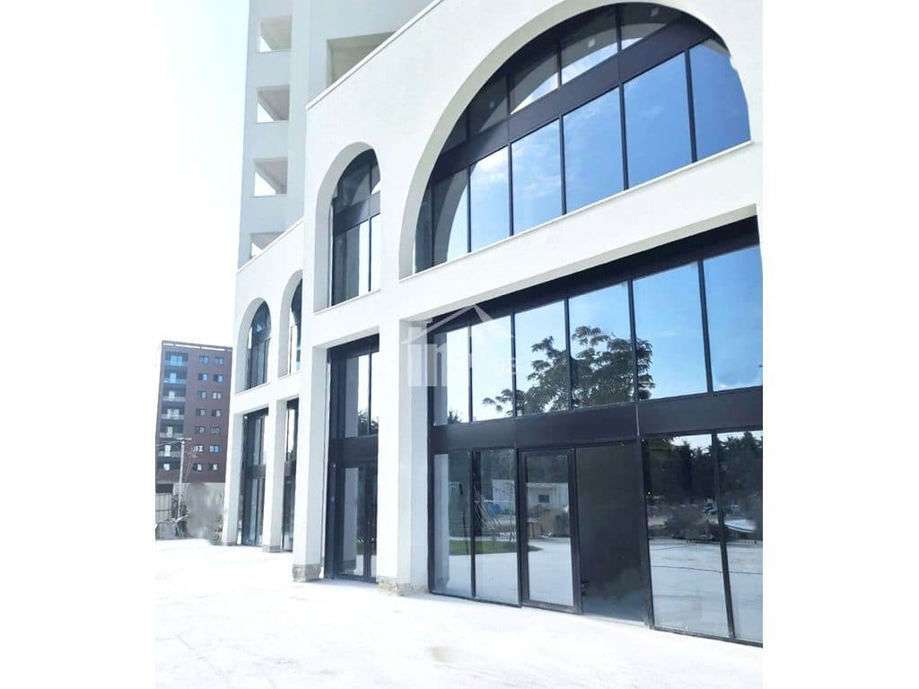 NE KOMPLEKSIN “RIVER RESIDENCE” 3