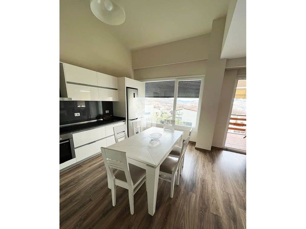 "LONG HILLS" RESIDENCE, 500 M NGA TEG 2