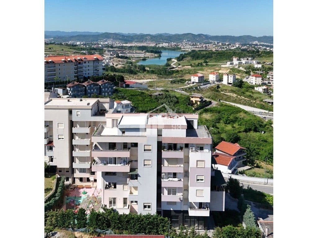 PRANË LIQENIT TË FARKËS 2