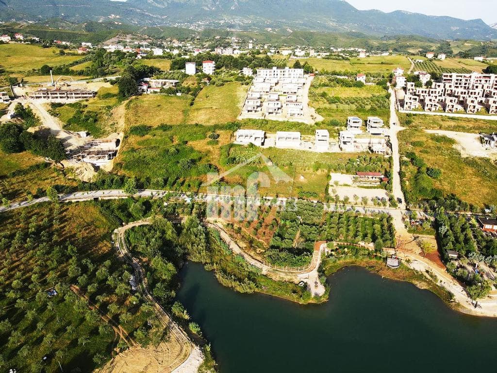“LAKESIDE” RESIDENCE, LIQENI I FARKES