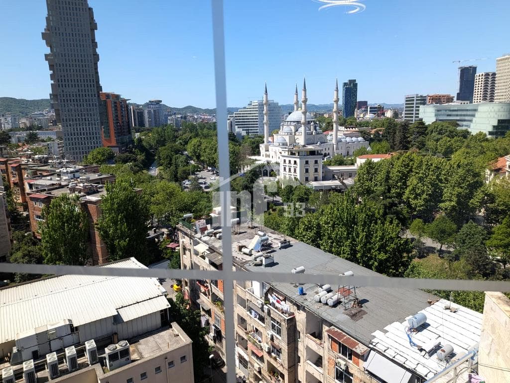PRANE SHKOLLES SË BALETIT