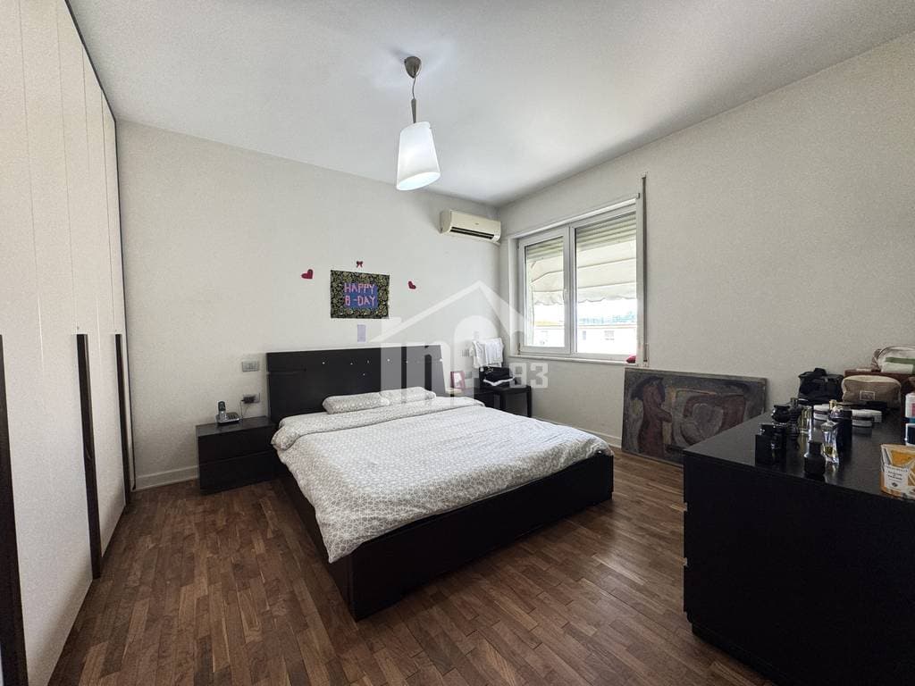 PRANË KOPSHTIT BOTANIK 4