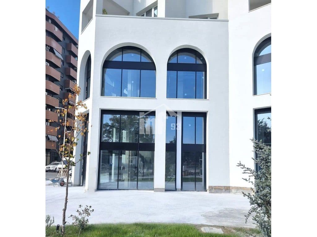 NE KOMPLEKSIN “RIVER RESIDENCE”