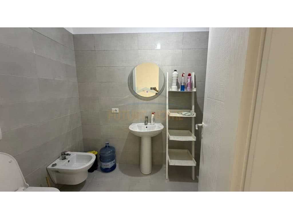 Qera, Apartament 3+1+2, Liqeni I Thatë, Tiranë. 4