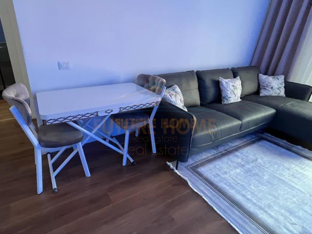 Shitet, Apartament 1+1+Post Parkimi, Rruga e Barrikadave, Tirane 3