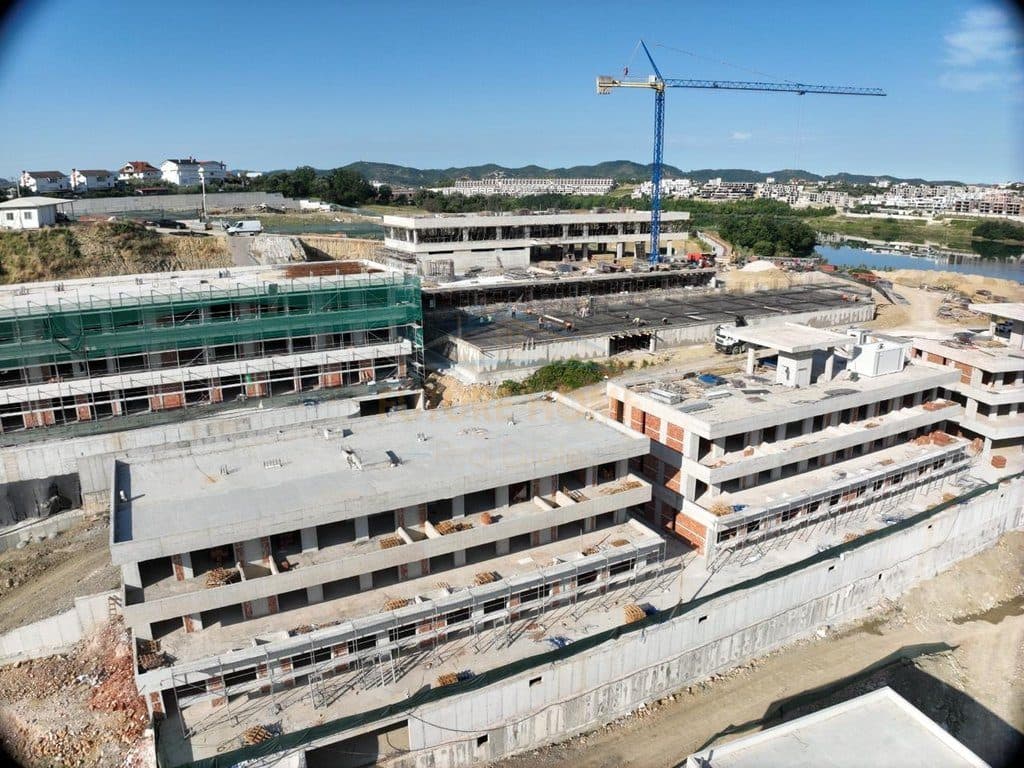 Shitet, Apartament 2+1+2,Kompleksi Lake Front, Farke 2