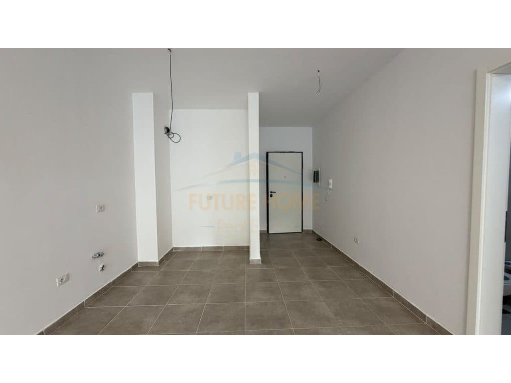 Qera, Apartament 3+1+2, Liqeni I Thatë, Tiranë. 2