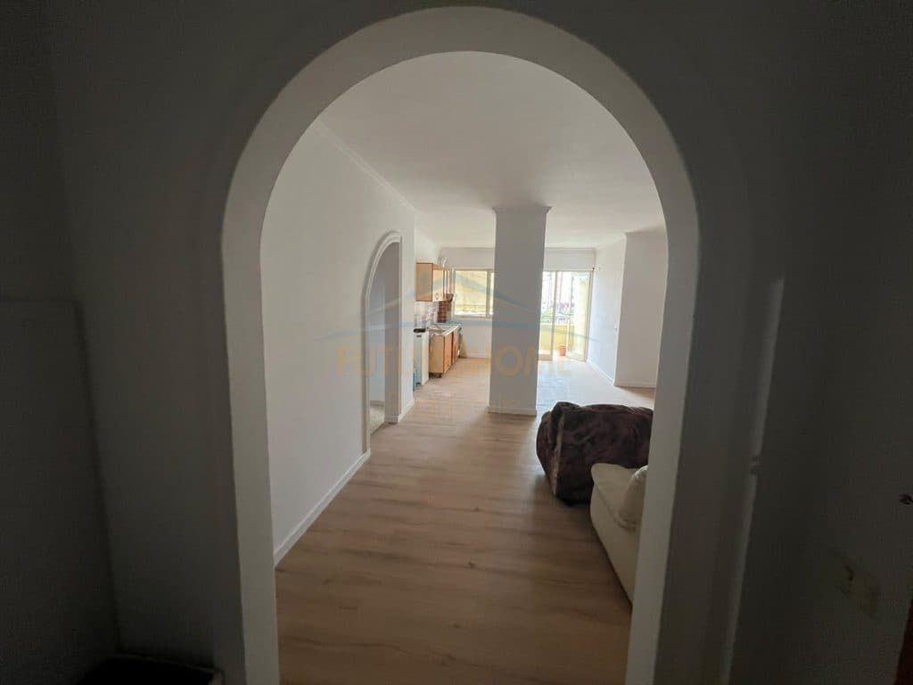 Shitet, Apartament 2+1+2,Selite, Tirane.