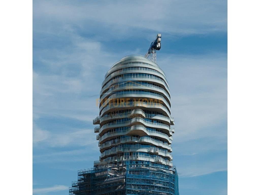 Shitet, Apartament 1+1, Tirana Rock , Qendër, Tiranë.