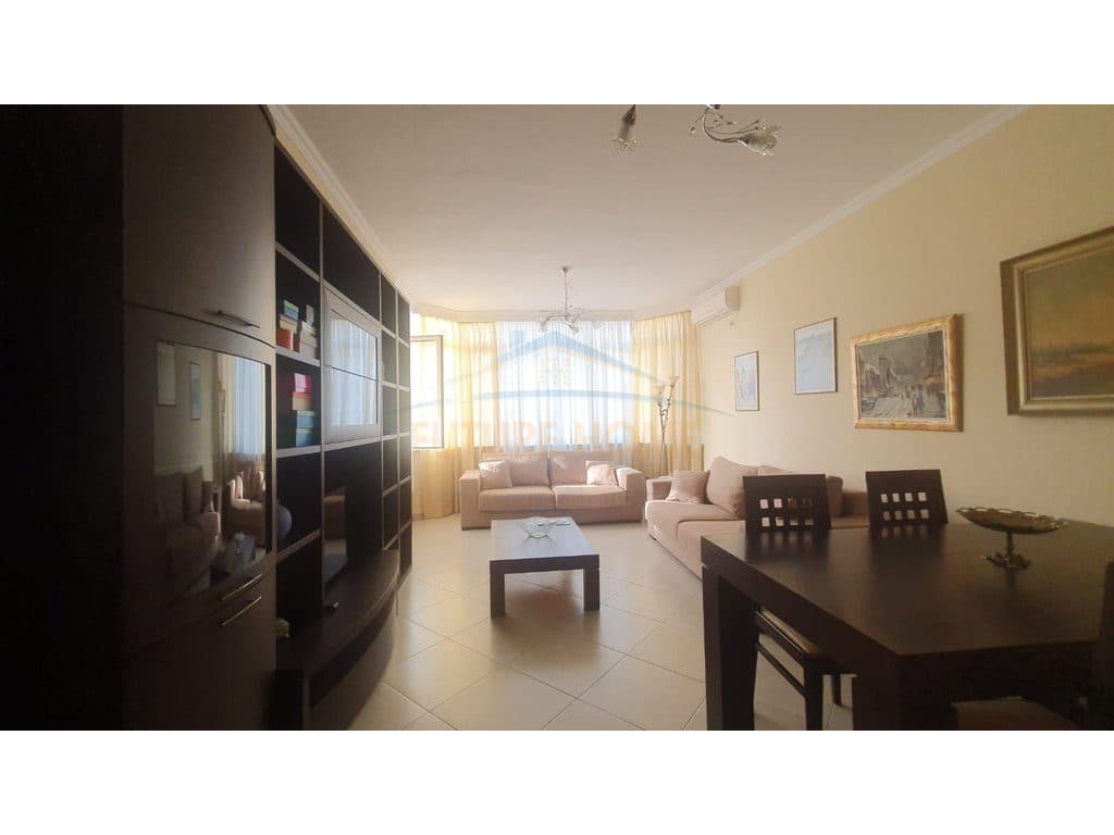 Qera,Apartament 2+1+2, Komuna e Parisit, Tirane
