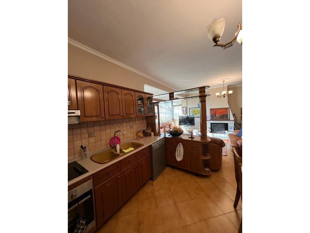 Shitet, Apartament 2+1, Zogu i Zi, Tirane 4