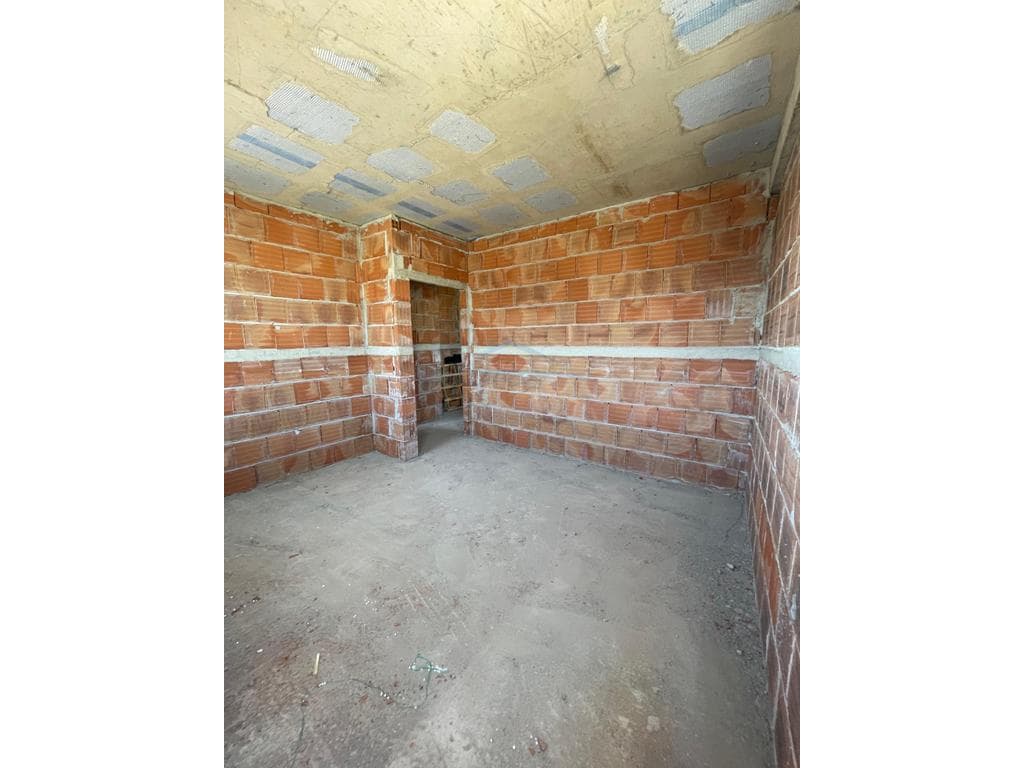Shitet, Apartament 2+1, Paskuqan 3