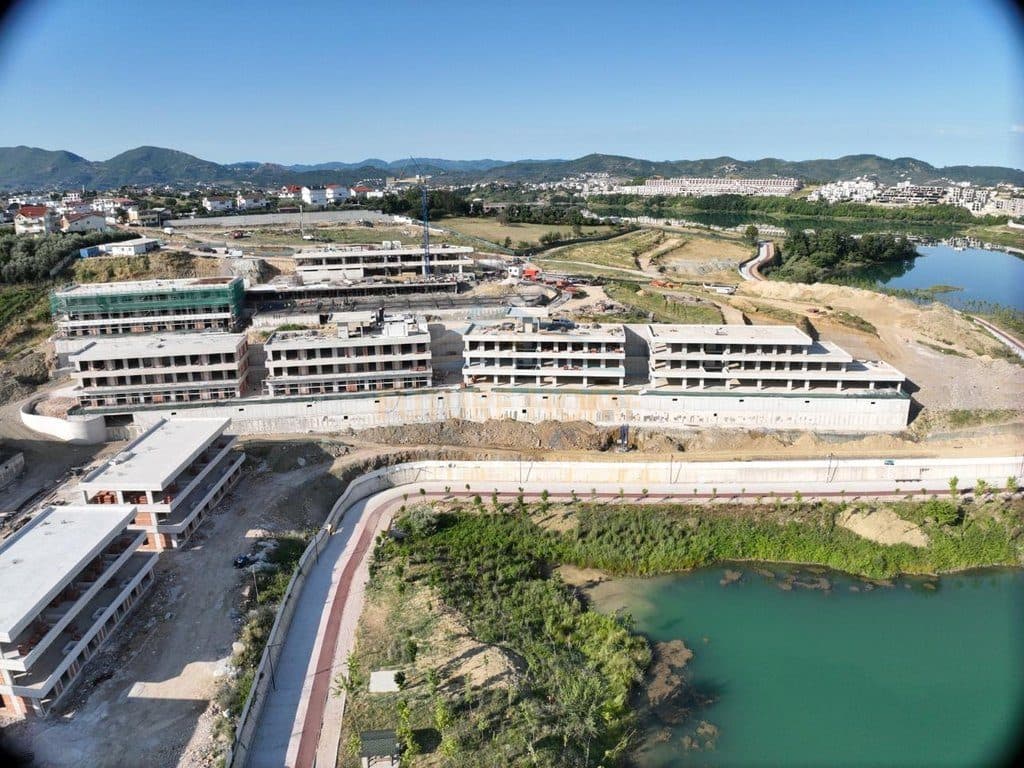 Shitet, Apartament 2+1+2,Kompleksi Lake Front, Farke 3