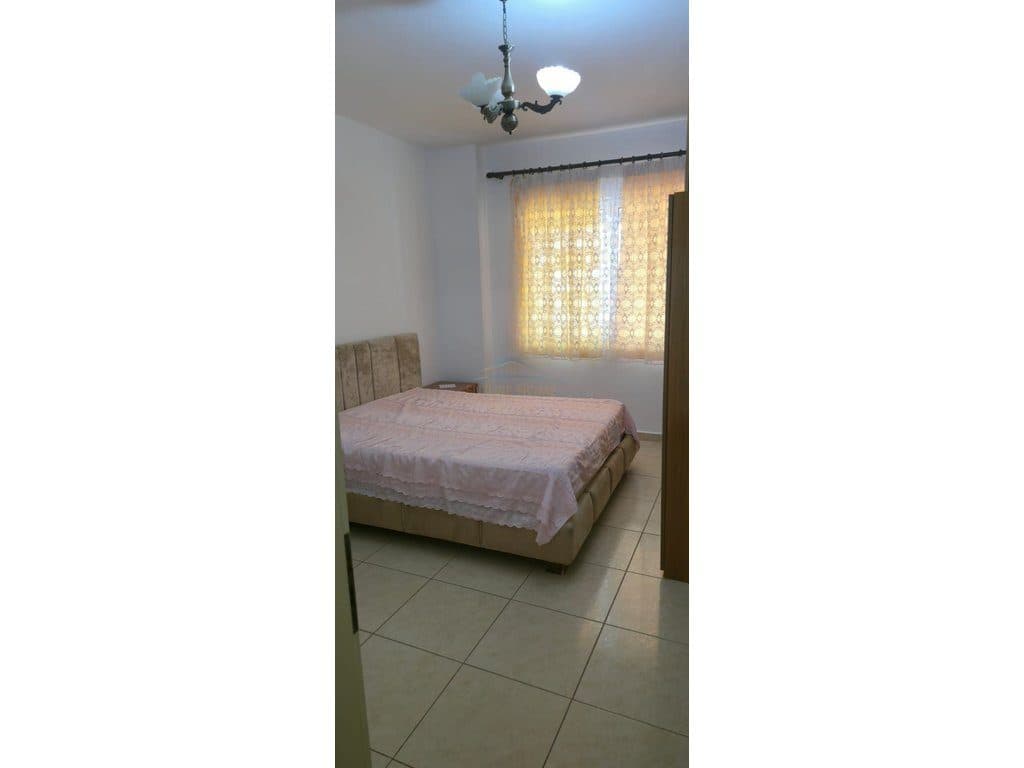 Shitet,Apartament 1+1,Unaza e Re,Tirane. 2
