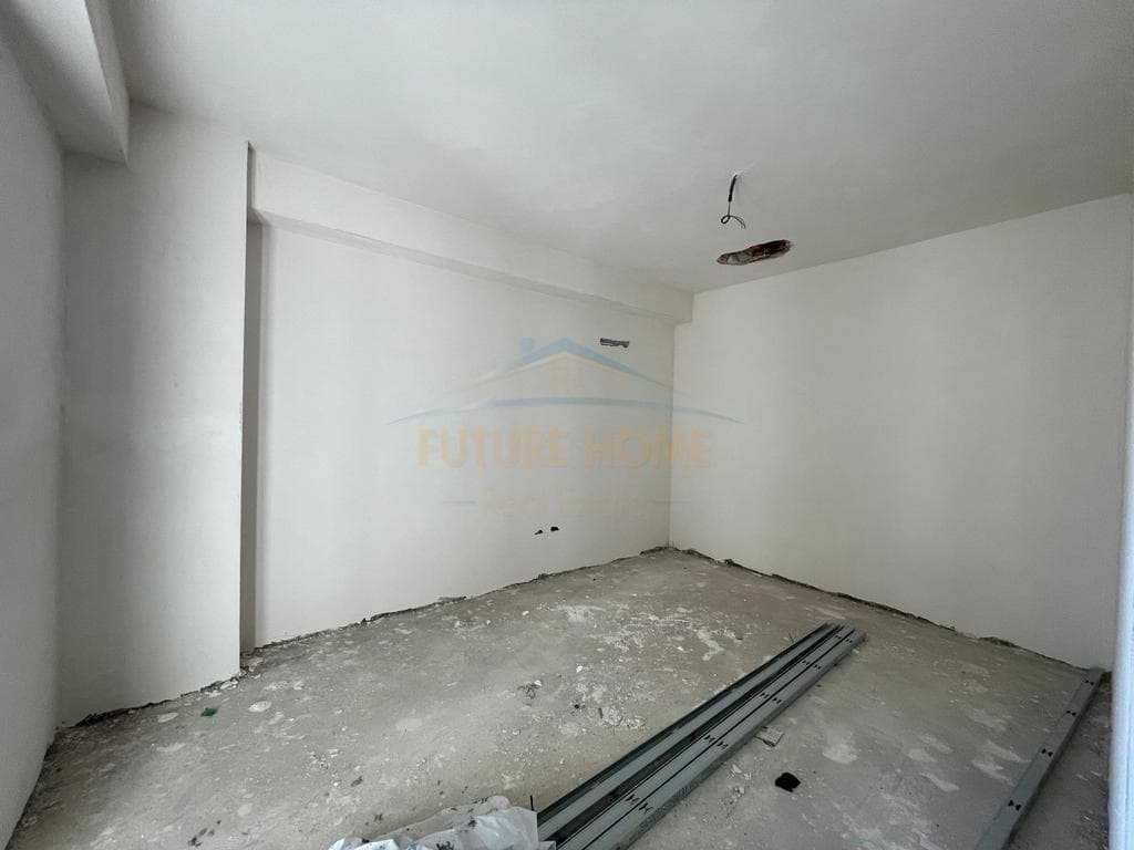 Shitet, Apartament 2+1+2, Bulevardi i Ri, Tirane 4