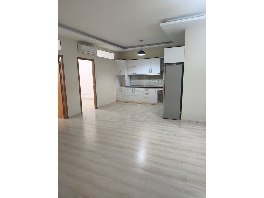 Shitet,Apartament 2+1,Rruga 5 Maji, Tirane 3