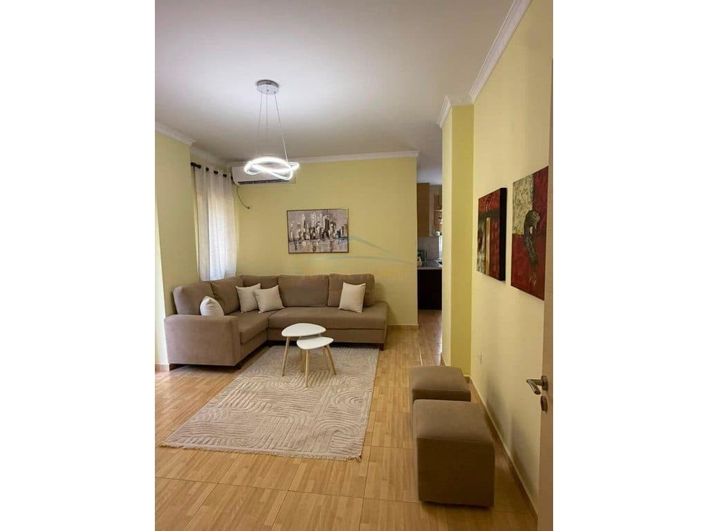Qera, Apartament 2+1, Fresk, Tirane