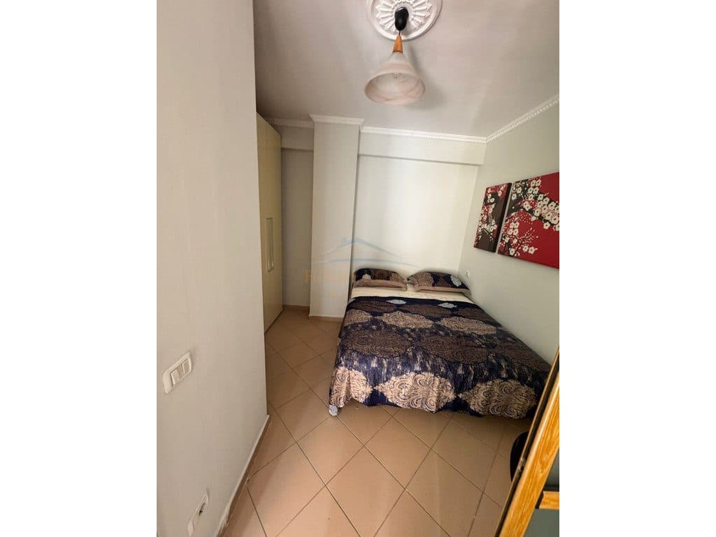 Shitet, Apartament 2+1, Lagjia Nr. 13
,Durres 3