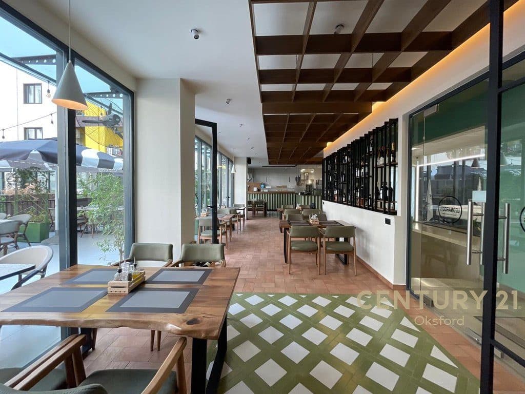 SHITET BIZNES RESTORANT NE KOMPLEKSIN GRAND GALLERY, YZBERISHT