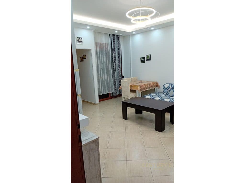 APARTAMENT 1+1 ME QIRA AFATGJATË – GOLEM