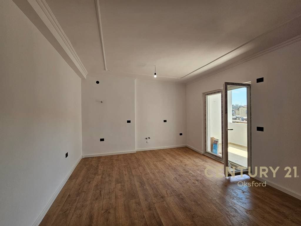 SHITET APARTAMENT 1+1 TE KOMUNA E PARISIT 3