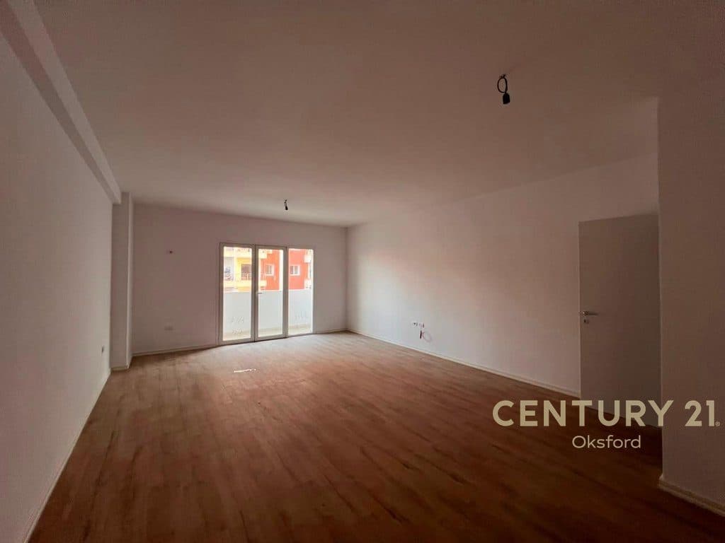 YZBERISHT, APARTAMENT 1+1 PER SHITJE 3