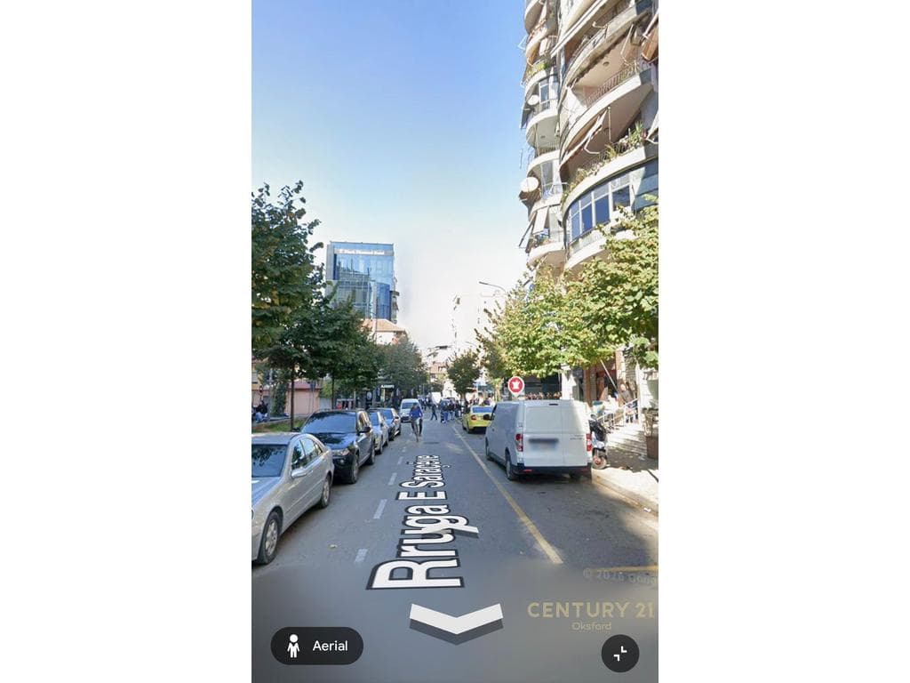 AMBIENT BIZNESI PËR QIRA – Rruga e Saraçëve, Tiranë
