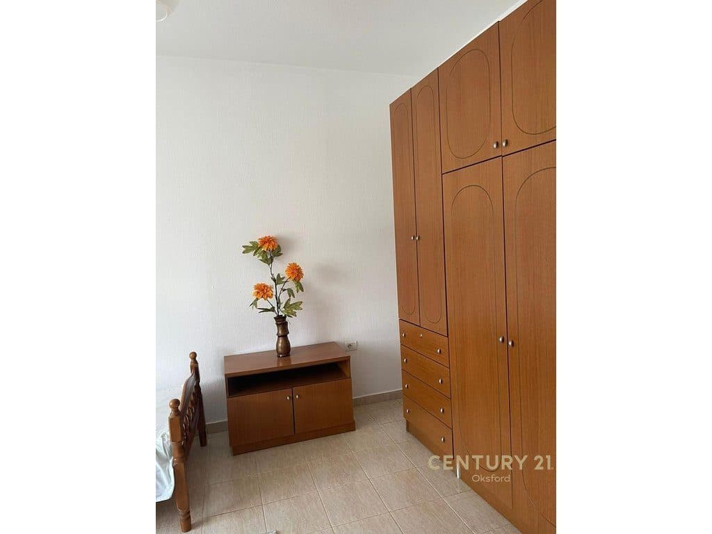 APARTAMENT PËR QIRA 2+1 ME POST PARKIMI PRANE ISH DOGANES 3