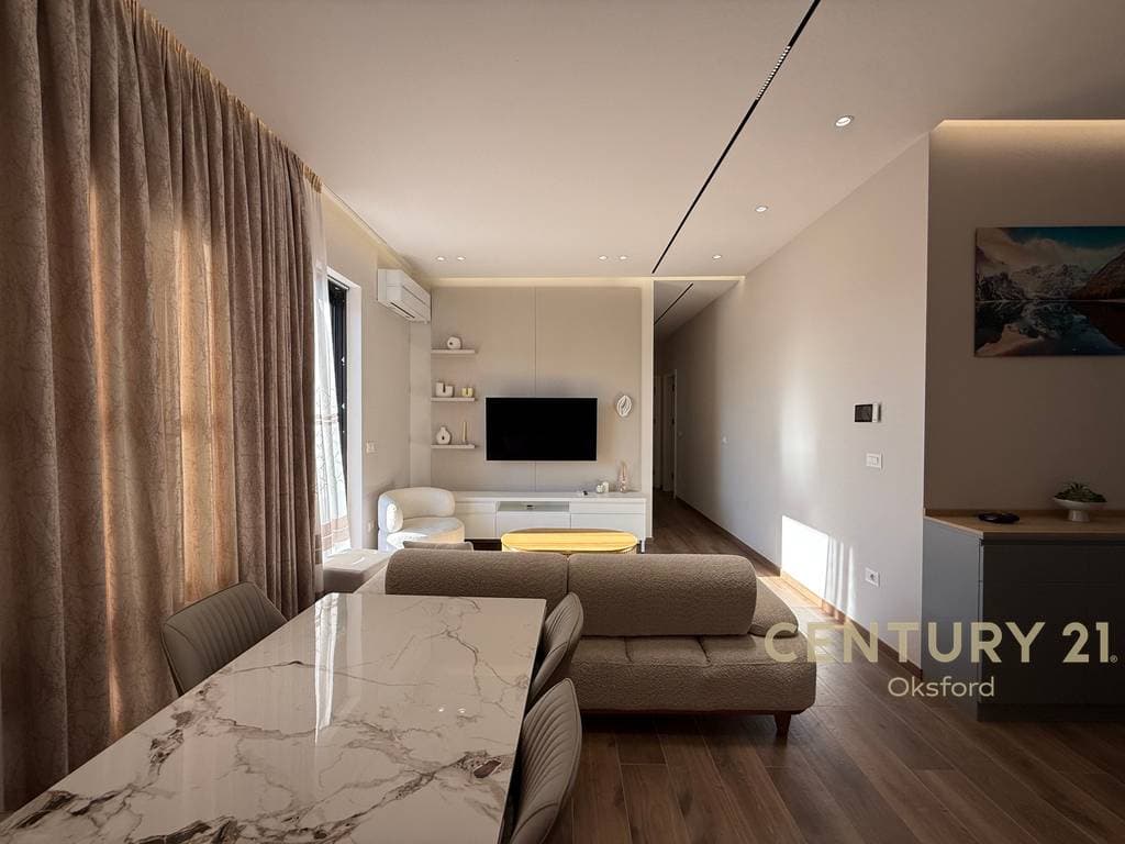 Jepet me Qira Apartament Modern 2+1+Verandë+Post Parkimi, në Kompleksi Deliorgji! 4