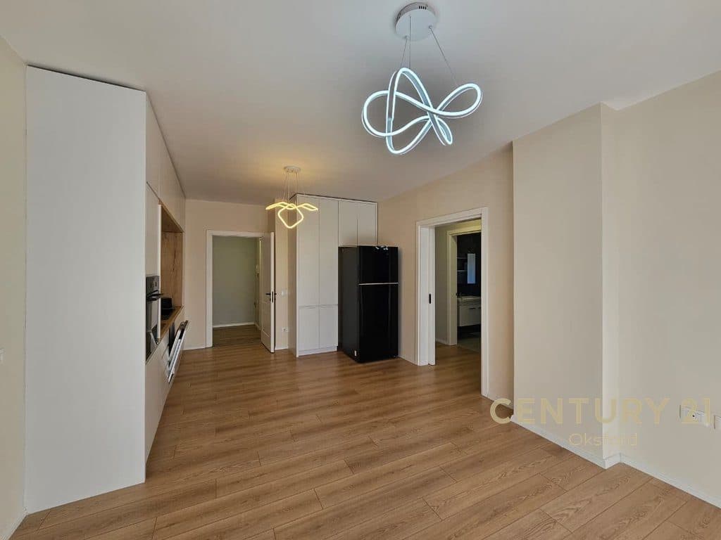 JEPET ME QERA APARTAMENT 2+1+2 TE ISH FUSHA AVIACIONIT 3