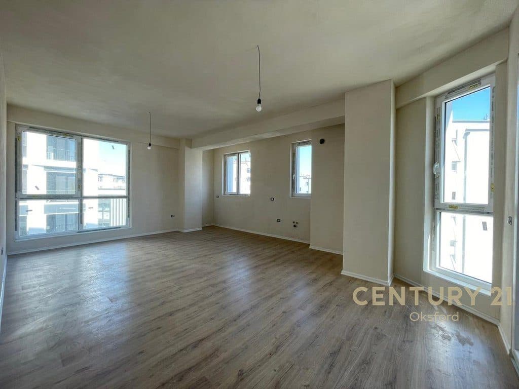 SHITET APARTAMENT 3+1+2 TEK KOMUNA E PARISIT 2