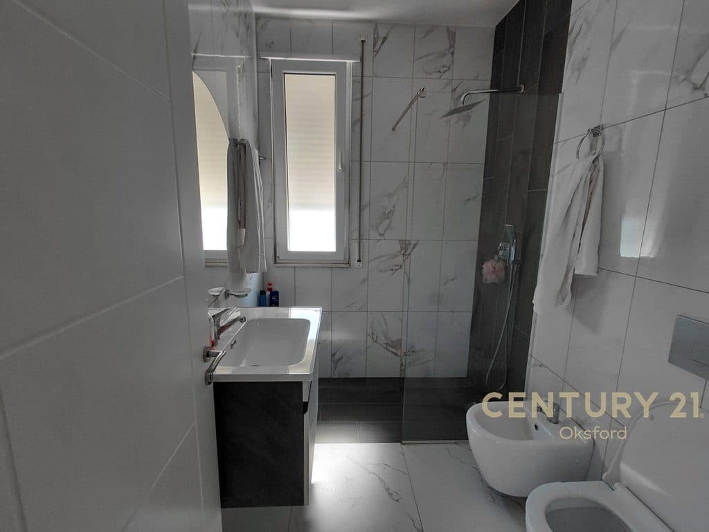 Apartament 2+1 me Qira – Fusha e Aviacionit 4