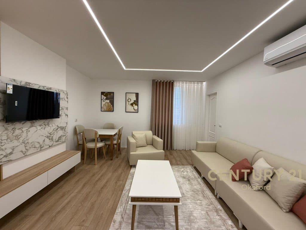 Shitet Apartament 1+1 i Arreduar pranë Qendrës së Tiranës – Rruga Fortuzi ! 4