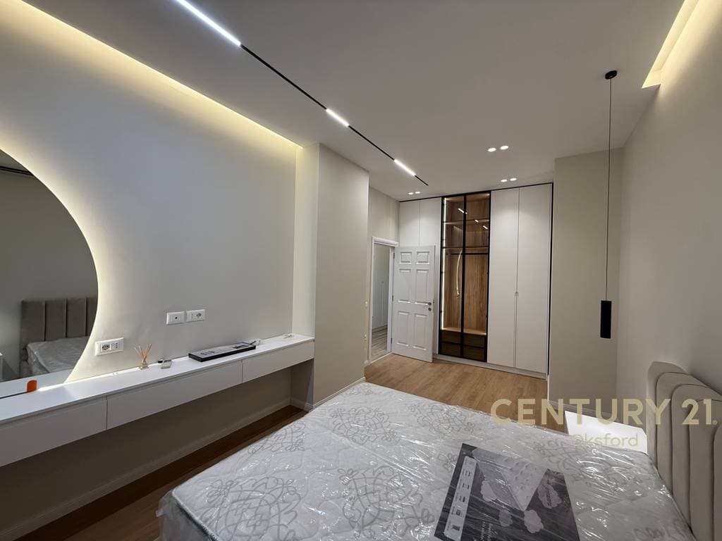 Jepet me Qira Apartament Modern 1+1,në Kompleksin “Square 21”, tek Rruga e Kavajes! 4