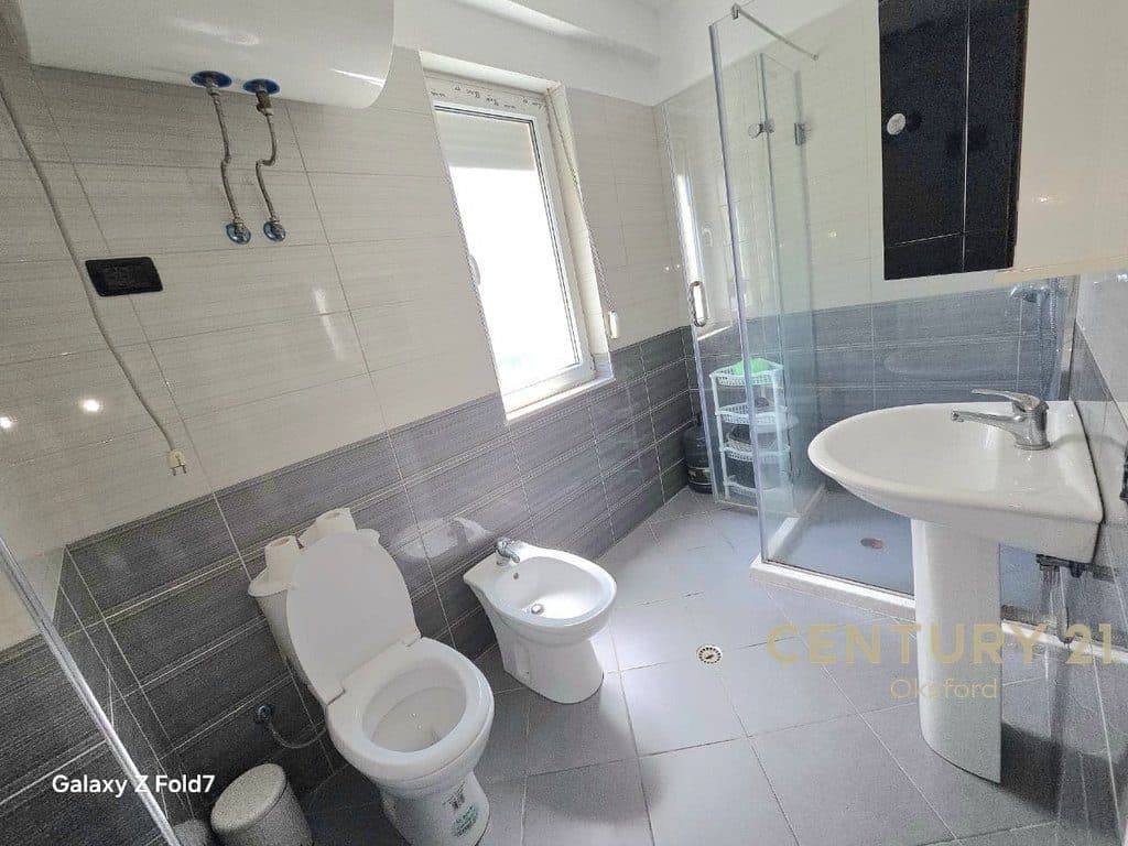 SHESIM DY APARTAMENTE 2+1+2 dhe 1+1 NE SHENGJIN 100 METRA LARG DETIT ! 4
