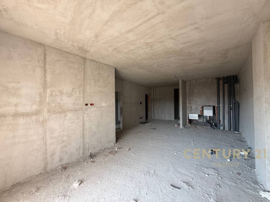 Okazion! Apartament në shitje 2+1, pranë ish Fushës së Aviacionit! 2