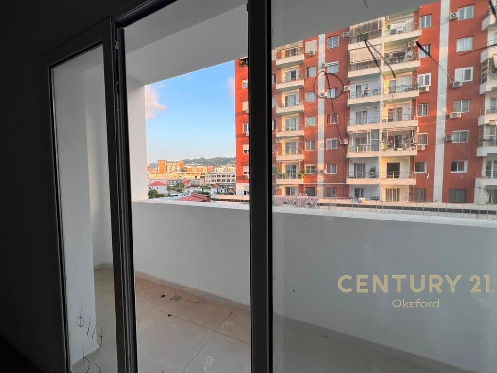 YZBERISHT, APARTAMENT 1+1 PER SHITJE 4