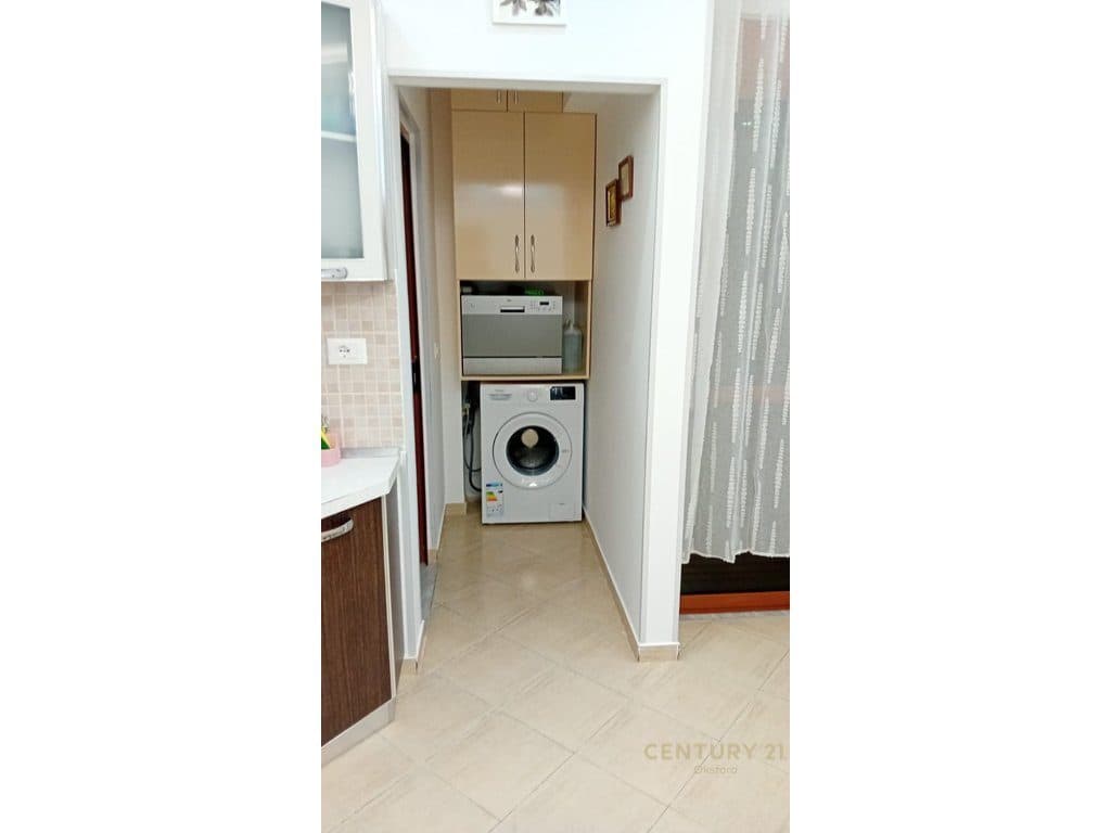 APARTAMENT 1+1 ME QIRA AFATGJATË – GOLEM 4