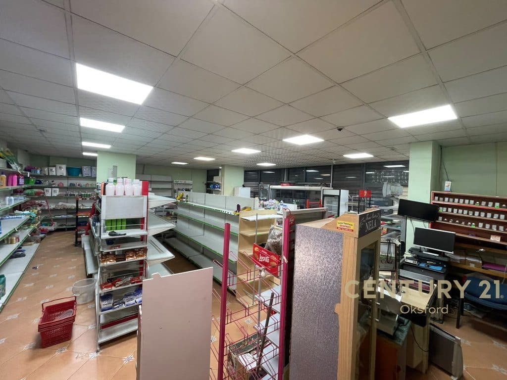 AMBIENT KOMERCIAL 95m2 PER QIRA NE YZBERISHT 4