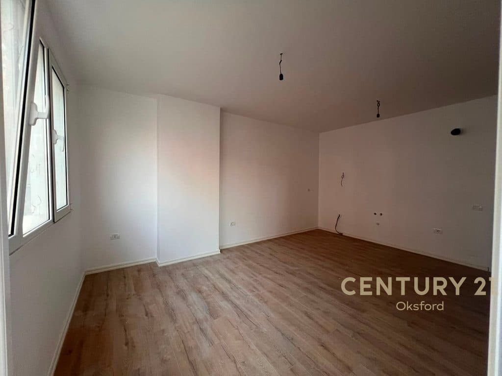 YZBERISHT, APARTAMENT 1+1 PER SHITJE 3