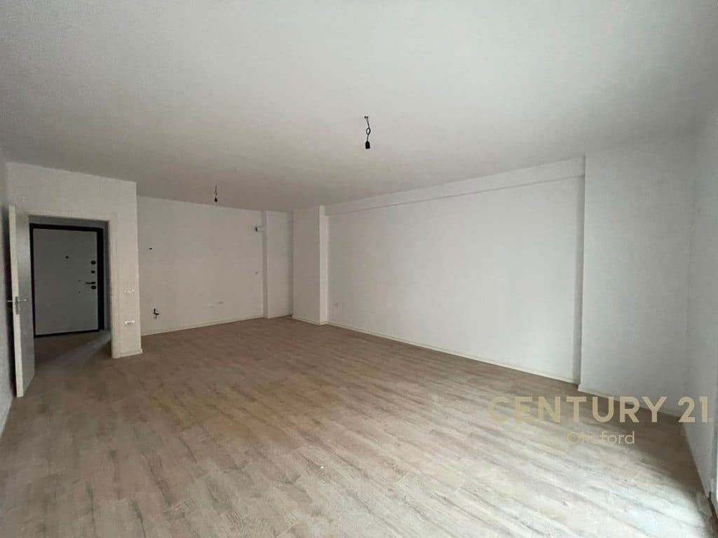 YZBERISHT, APARTAMENT 1+1 PER SHITJE 2